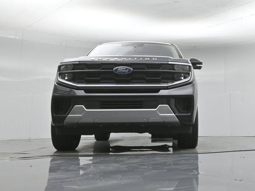 Certified 2025 Ford Expedition Platinum w/ Driver's Package AWD/4WD image 51