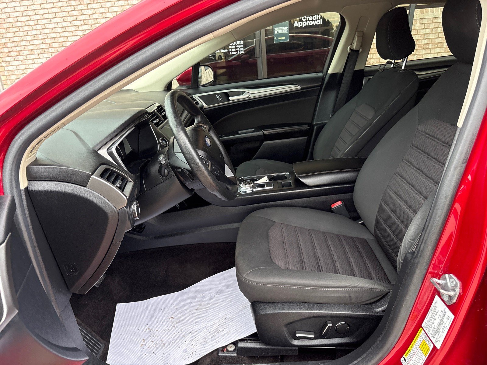 Certified 2020 Ford Fusion SE AWD/4WD image 3