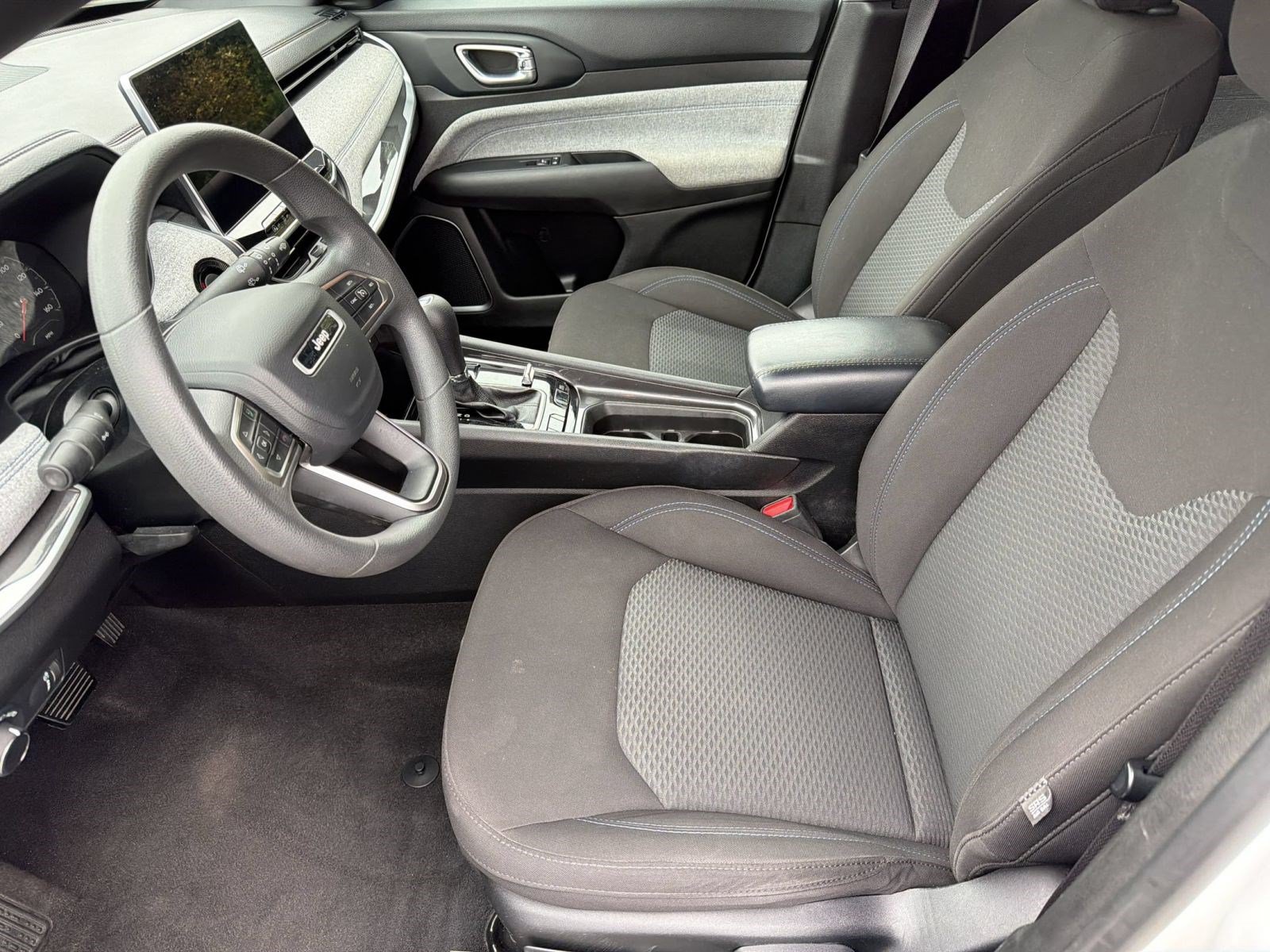 Used 2023 Jeep Compass Sport AWD/4WD image 5