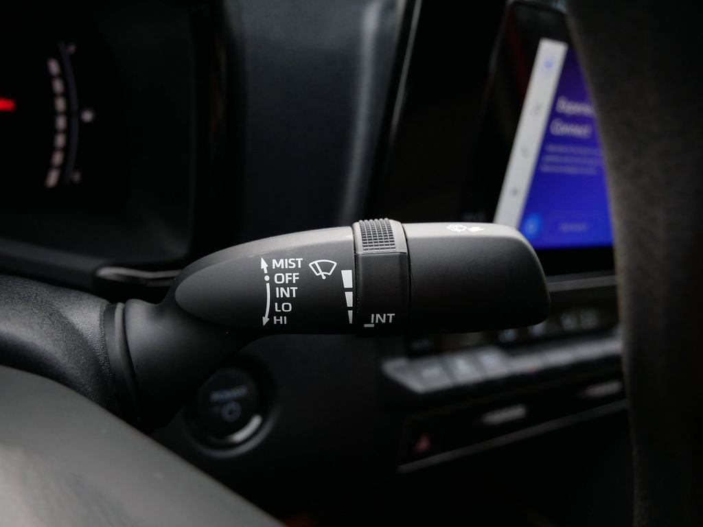 Used 2025 Toyota Camry LE FWD image 21