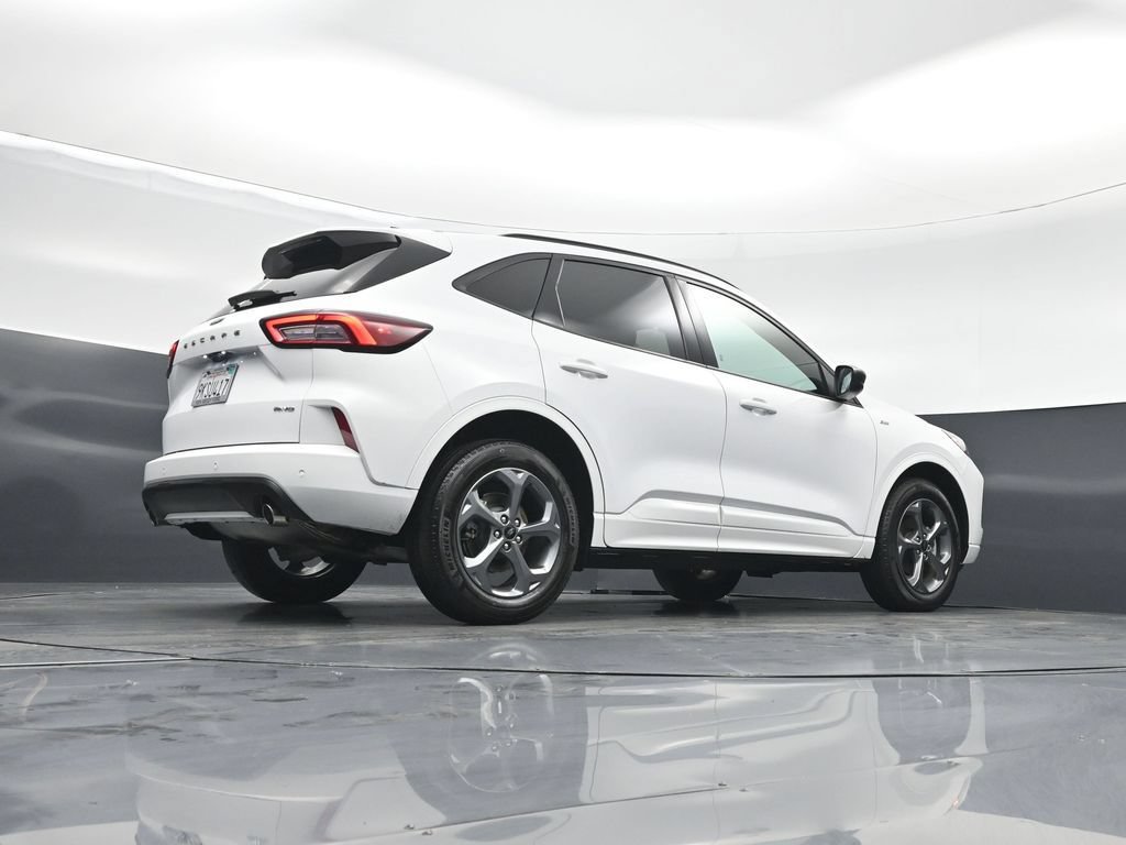 Certified 2023 Ford Escape ST-Line w/ Tech Pack #1 AWD/4WD image 47
