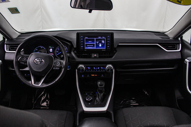 Used 2021 Toyota RAV4 XLE w/ Convenience Package AWD/4WD image 19
