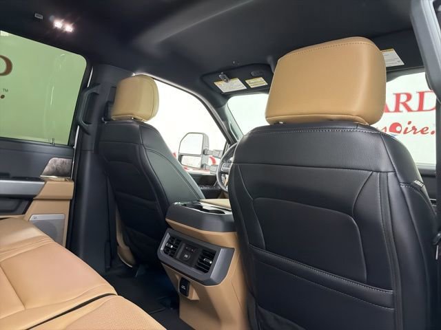 Certified 2025 Ford F350 Lariat w/ FX4 Off-Road Package image 19