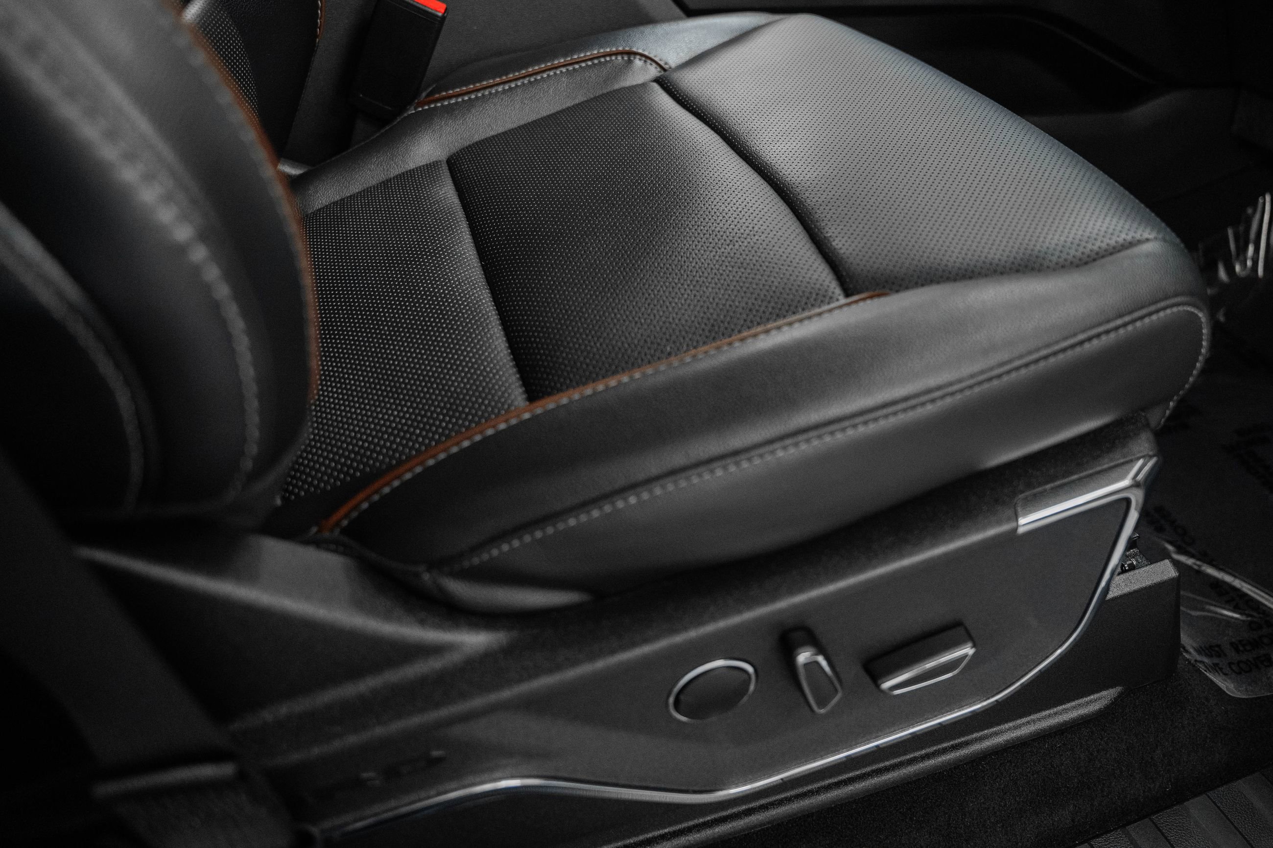 Certified 2023 Ford F150 Lariat w/ Equipment Group 502A High image 43