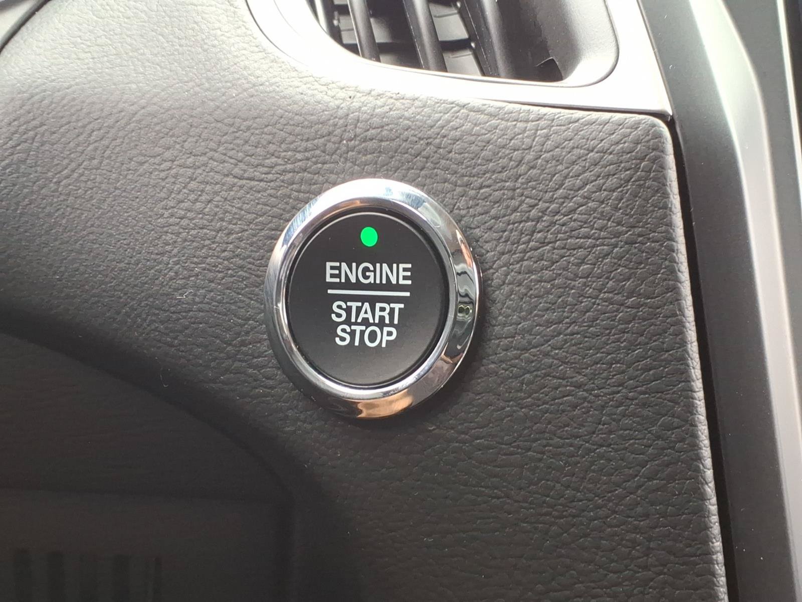 Certified 2024 Ford Edge SEL w/ Convenience Package AWD/4WD image 16