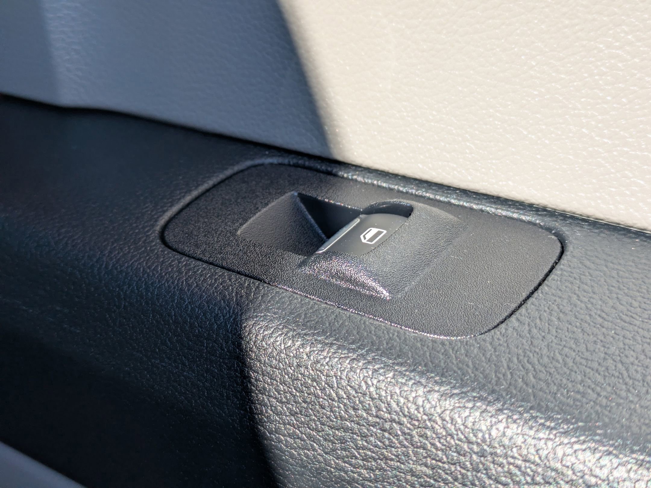 Certified 2019 Ford F150 XLT w/ Equipment Group 302A Luxury image 32