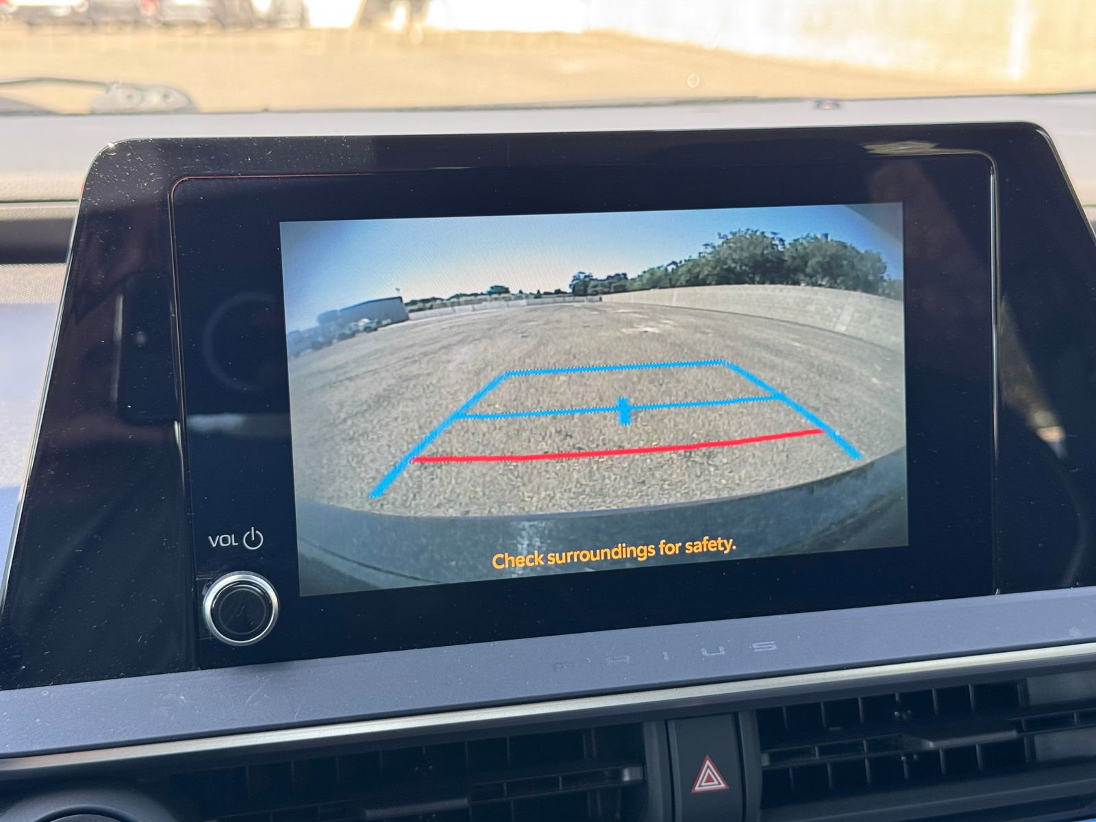 Used 2024 Toyota Prius XLE FWD image 22