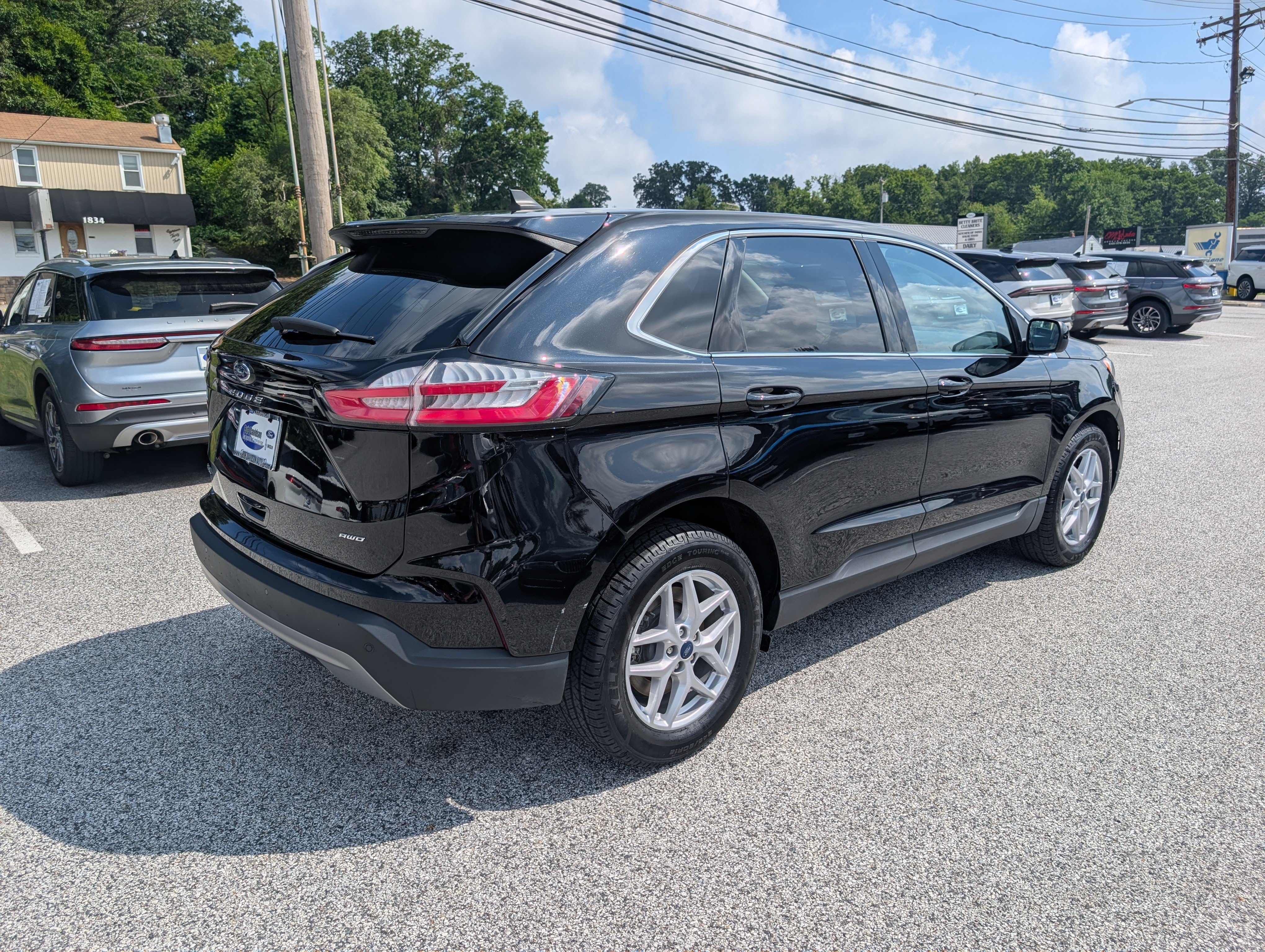 Certified 2022 Ford Edge SEL w/ Convenience Package AWD/4WD image 7