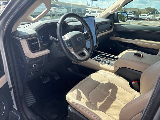 Certified 2022 Ford Expedition Limited AWD/4WD image 8