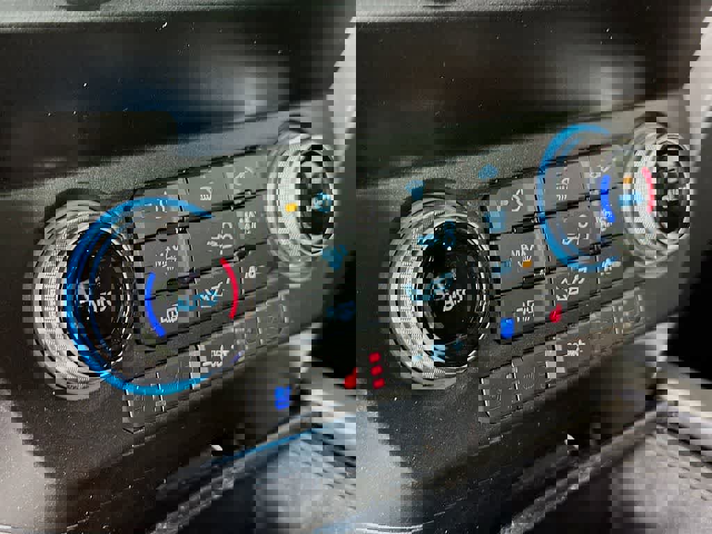 Certified 2020 Ford F150 Platinum w/ Equipment Group 701A Luxury image 21