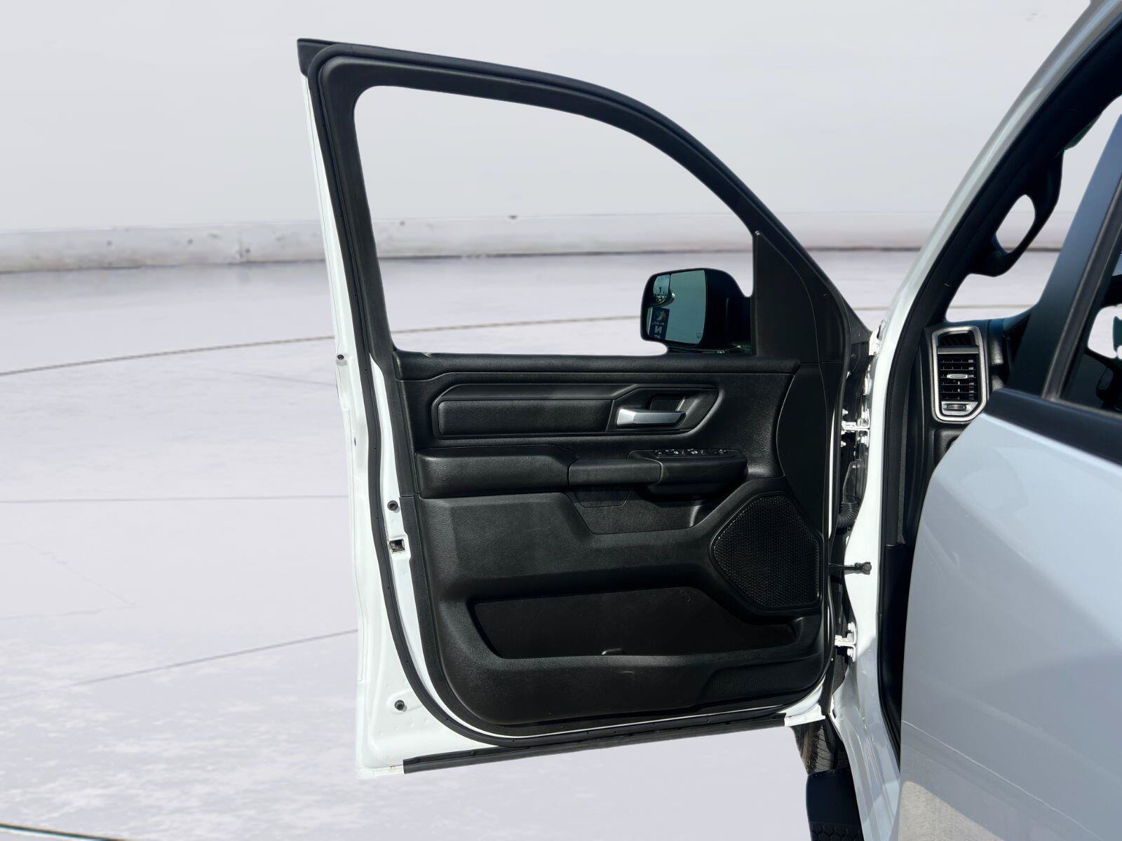 Used 2024 RAM 1500 Tradesman AWD/4WD image 13