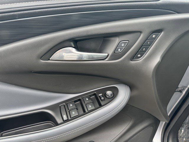 Used 2019 Buick Envision Premium image 11