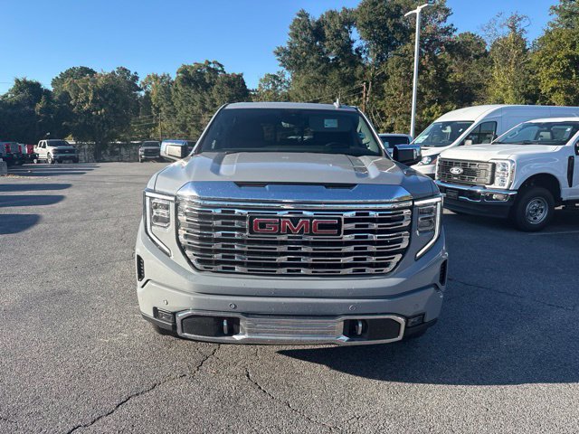 Used 2025 GMC Sierra 1500 Denali w/ Denali Reserve Package AWD/4WD image 7