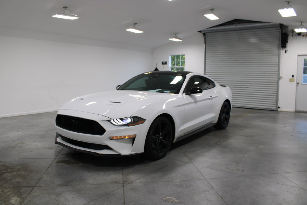 Certified 2021 Ford Mustang Coupe w/ Black Accent Package RWD image 5