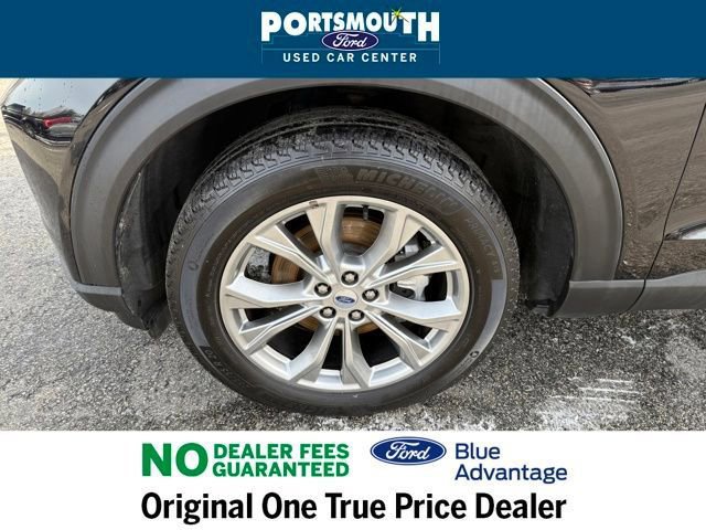 Certified 2022 Ford Explorer XLT w/ Equipment Group 202A image 38