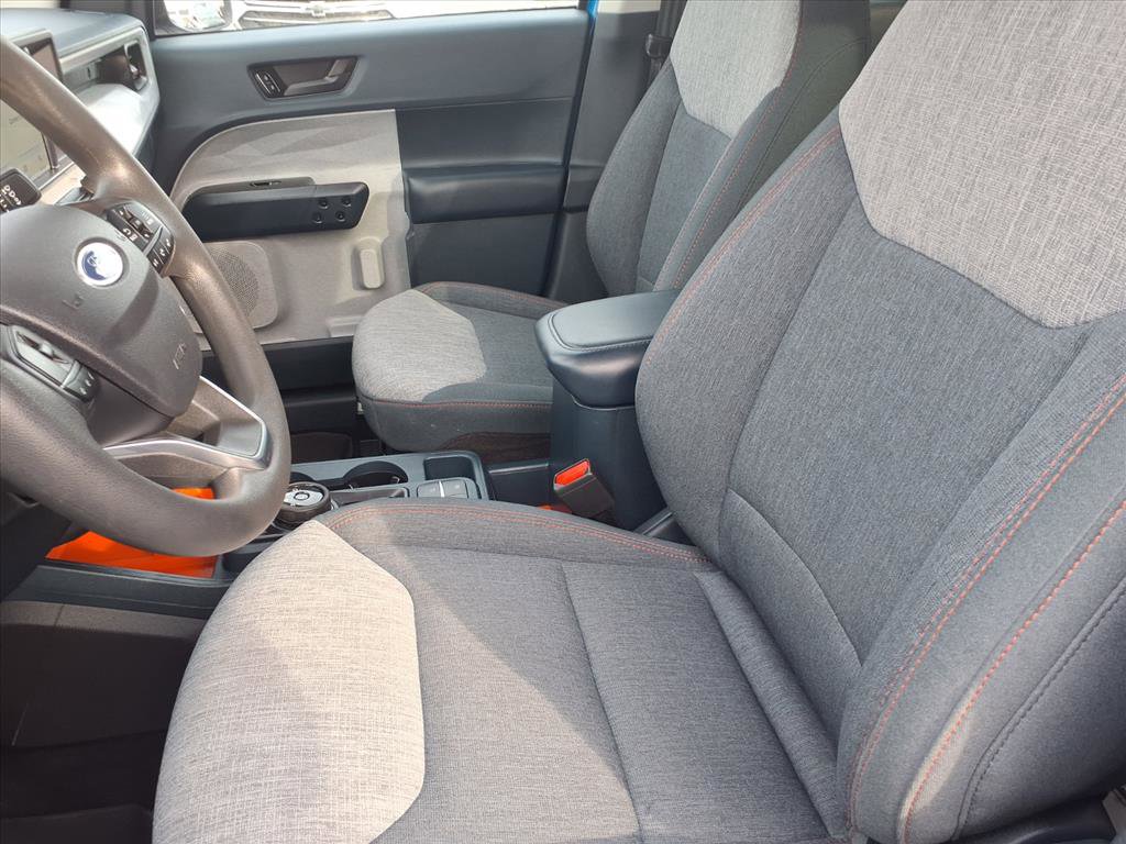 Certified 2022 Ford Maverick XLT image 3