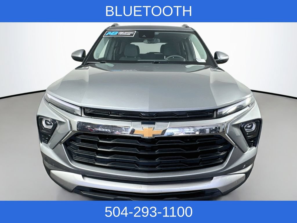 Used 2025 Chevrolet TrailBlazer LT FWD image 3