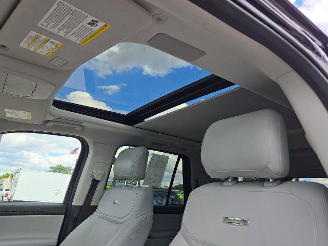 Certified 2025 Ford Expedition Platinum w/ Driver's Package AWD/4WD image 29