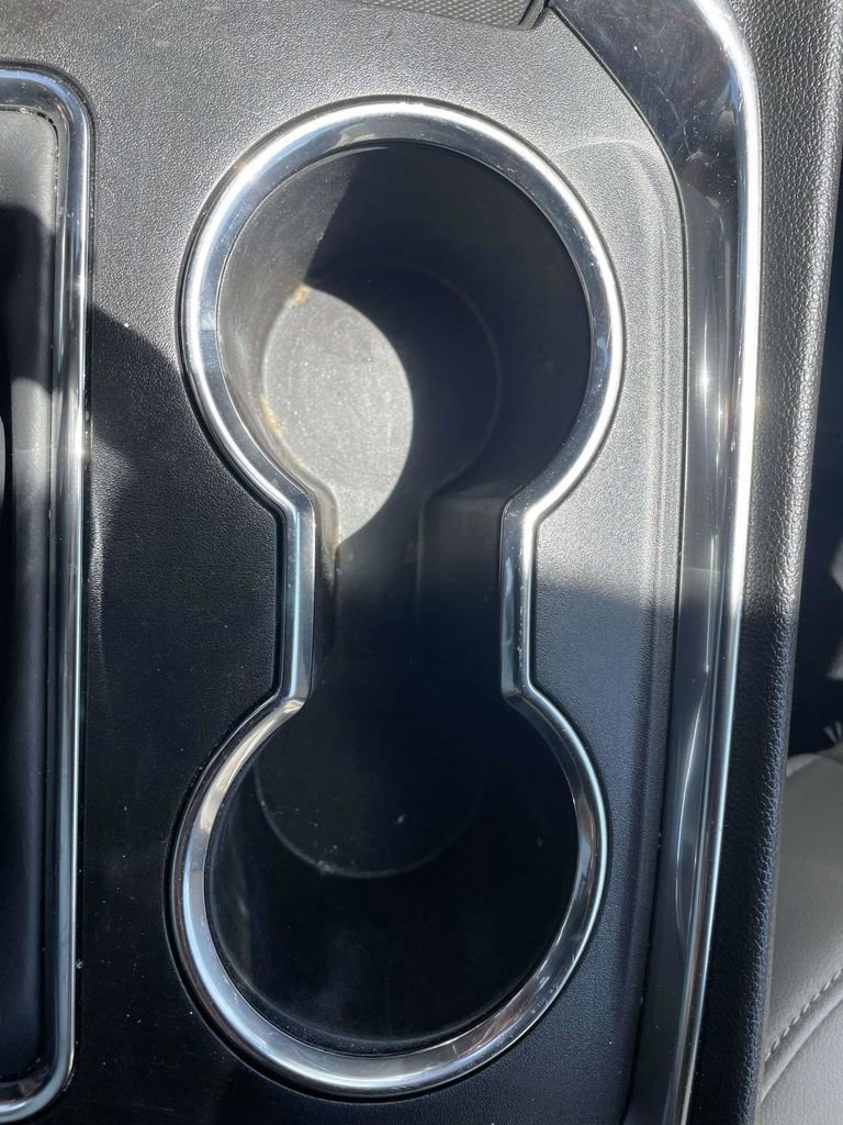 Used 2023 Chevrolet Traverse LT image 18