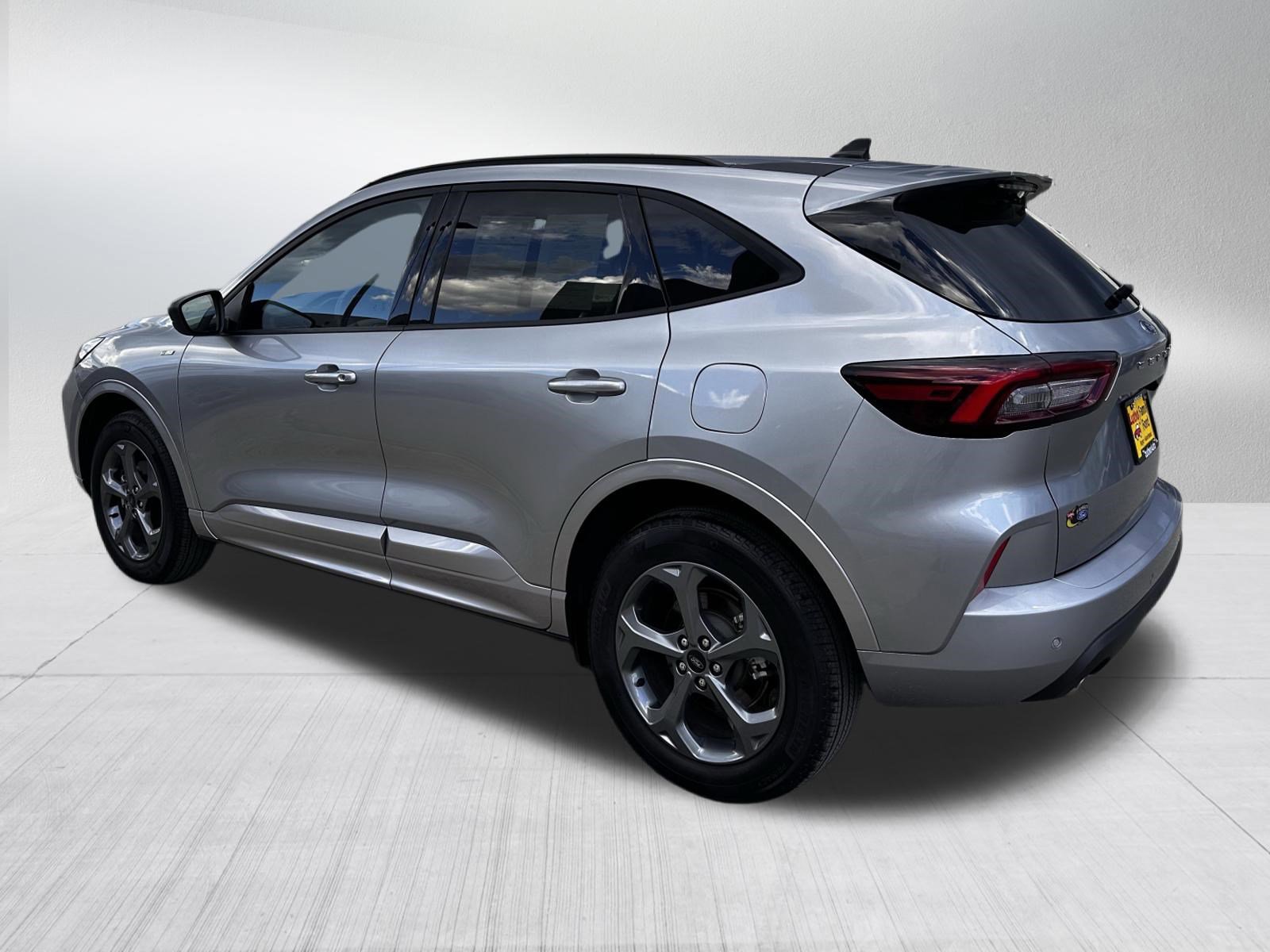 Certified 2024 Ford Escape ST-Line w/ Tech Pack #1 AWD/4WD image 5