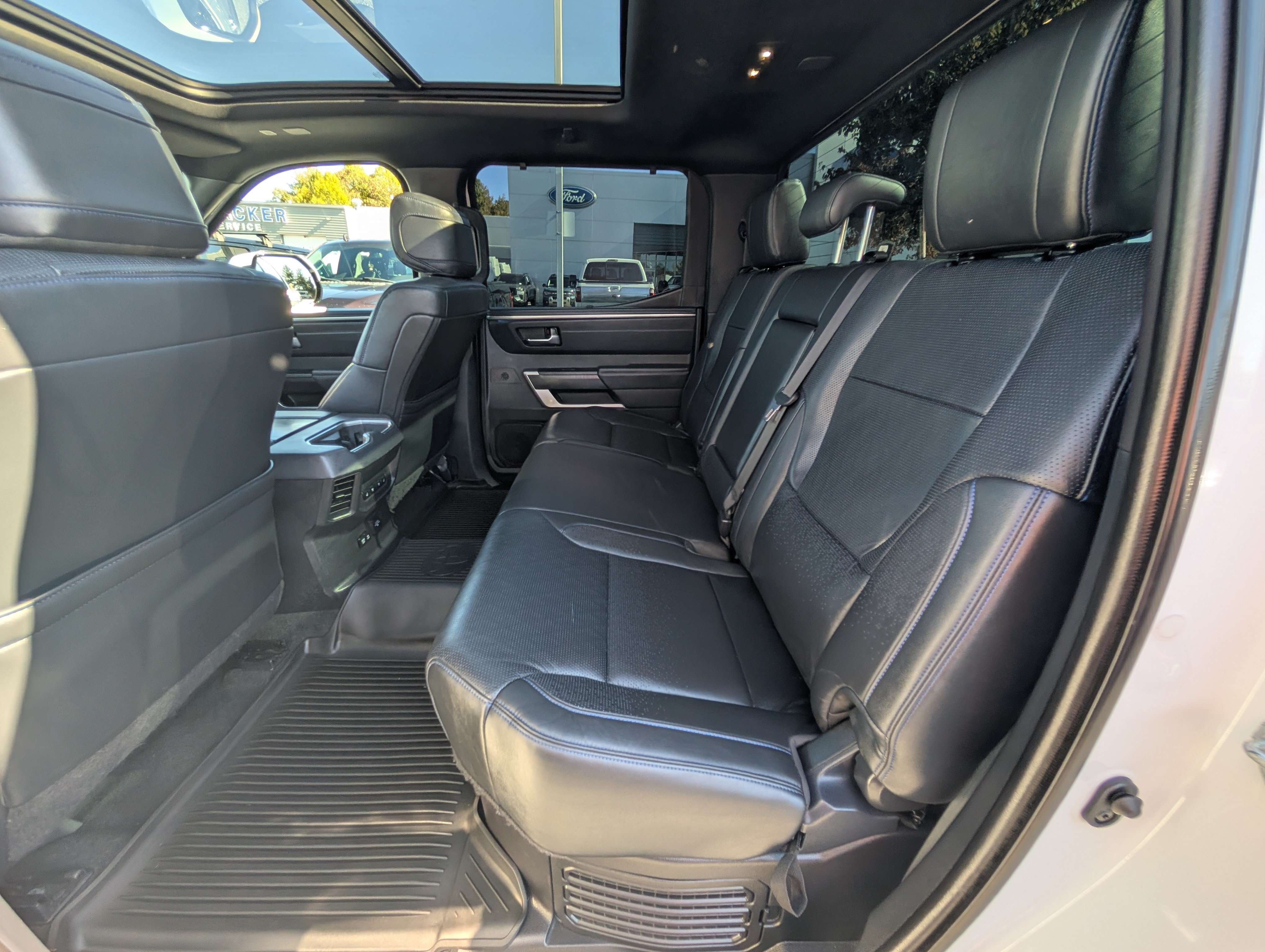 Used 2023 Toyota Tundra Platinum AWD/4WD image 15