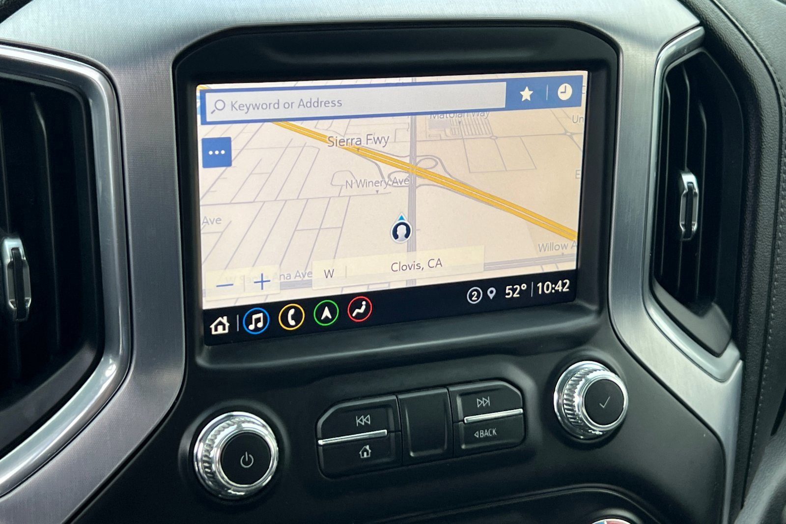 Used 2021 GMC Sierra 2500 SLT w/ SLT Preferred Package image 21