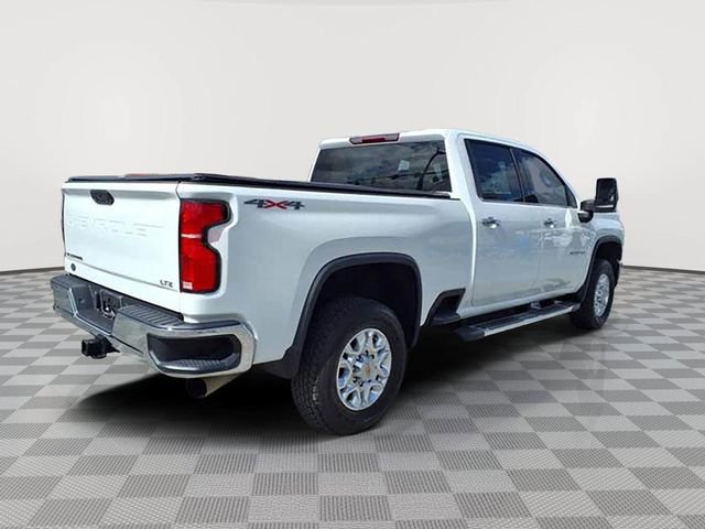 Used 2024 Chevrolet Silverado 3500 LTZ w/ LTZ Convenience Package image 3