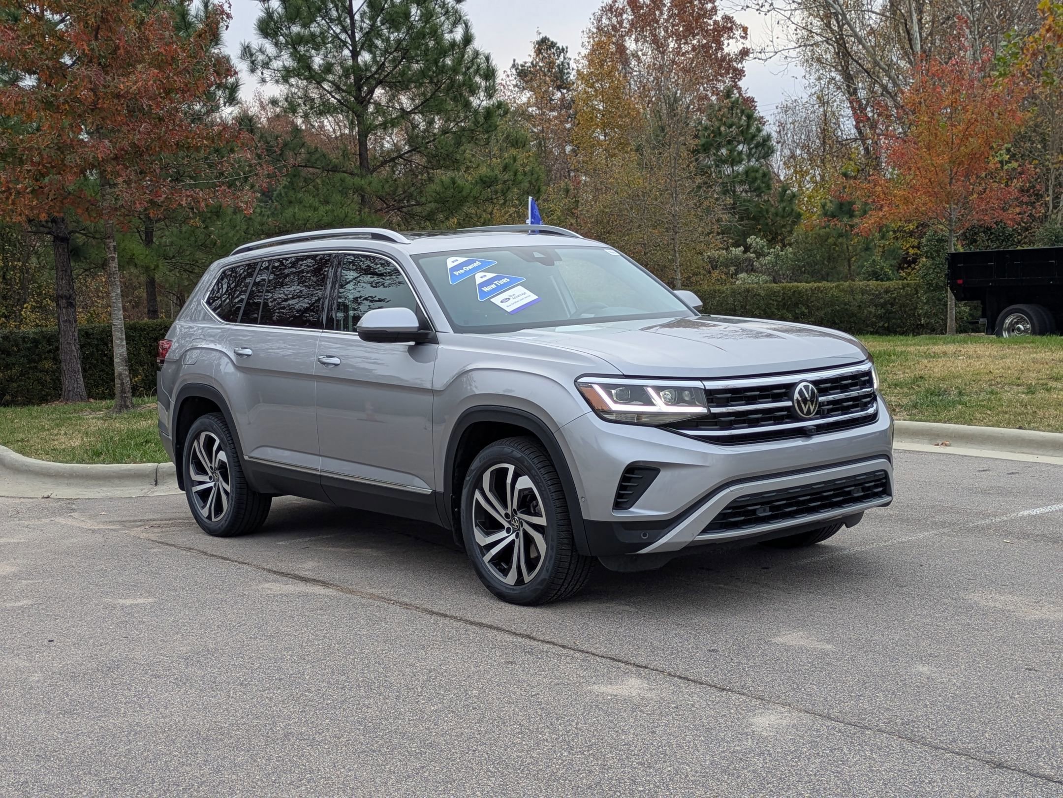 Used 2021 Volkswagen Atlas SEL Premium image 9