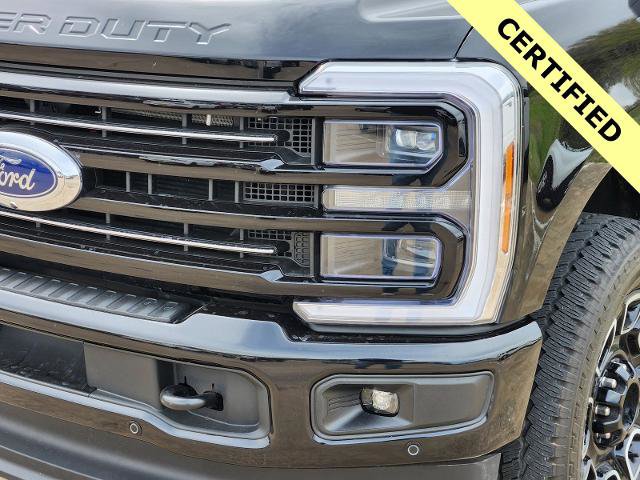 Certified 2025 Ford F250 Platinum w/ FX4 Off-Road Package AWD/4WD image 7