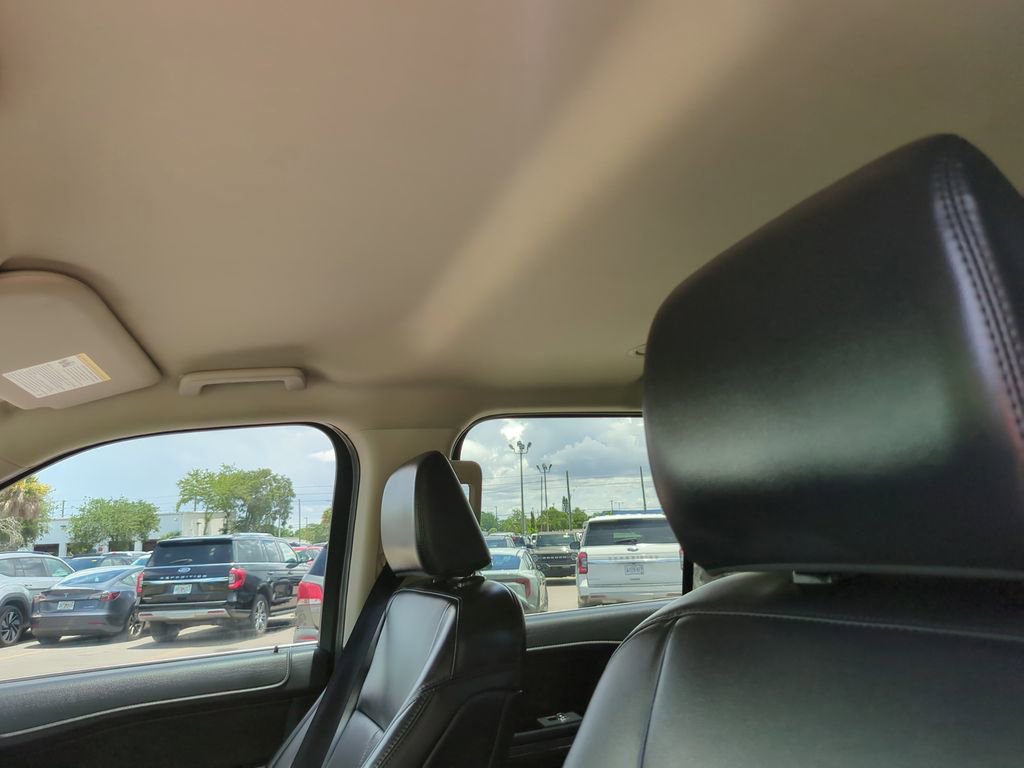 Certified 2024 Ford Expedition XLT RWD image 23