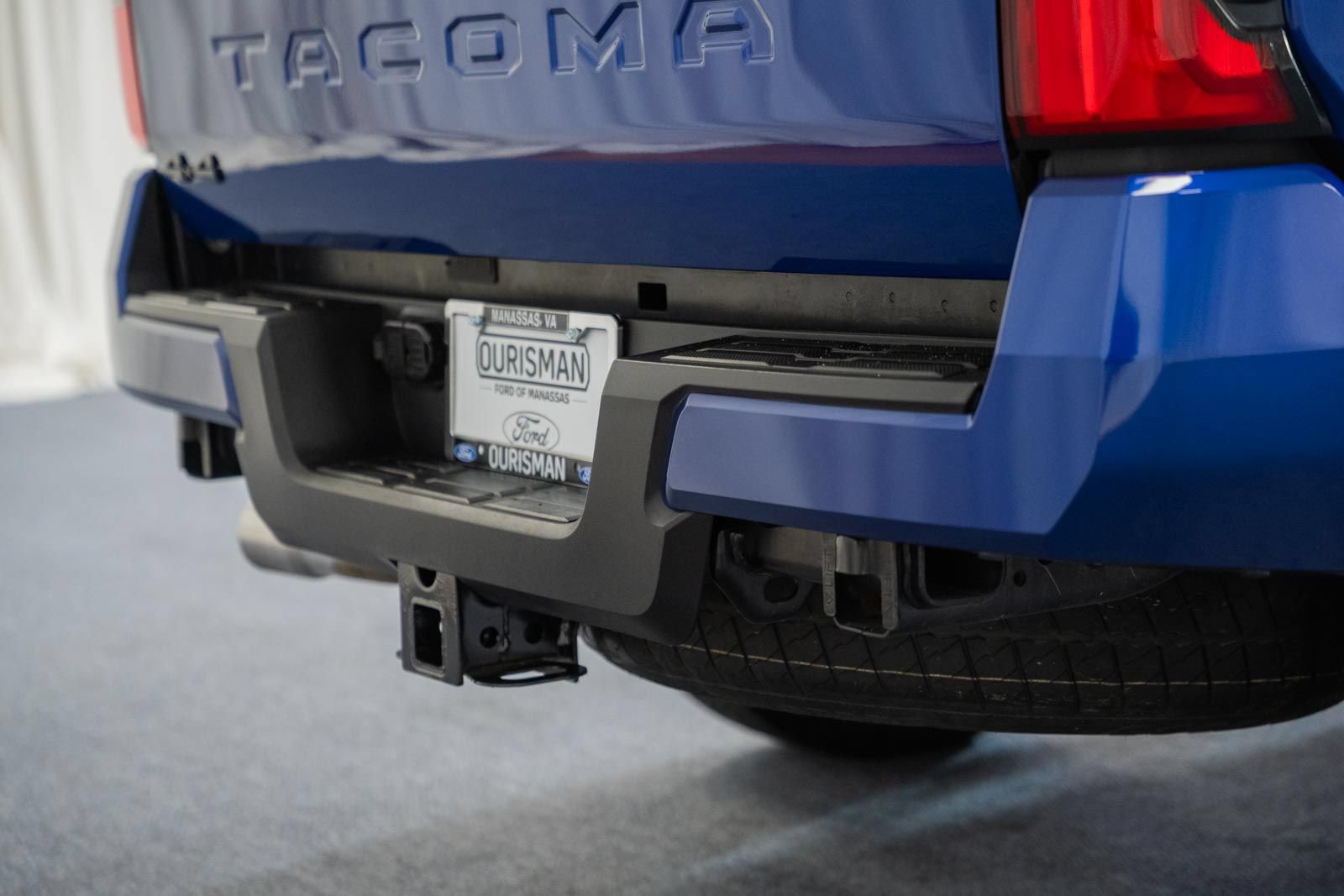 Used 2024 Toyota Tacoma TRD Off-Road AWD/4WD image 10