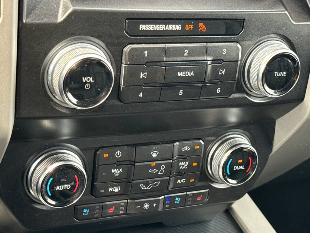 Certified 2019 Ford F150 Lariat w/ Equipment Group 502A Luxury AWD/4WD image 22