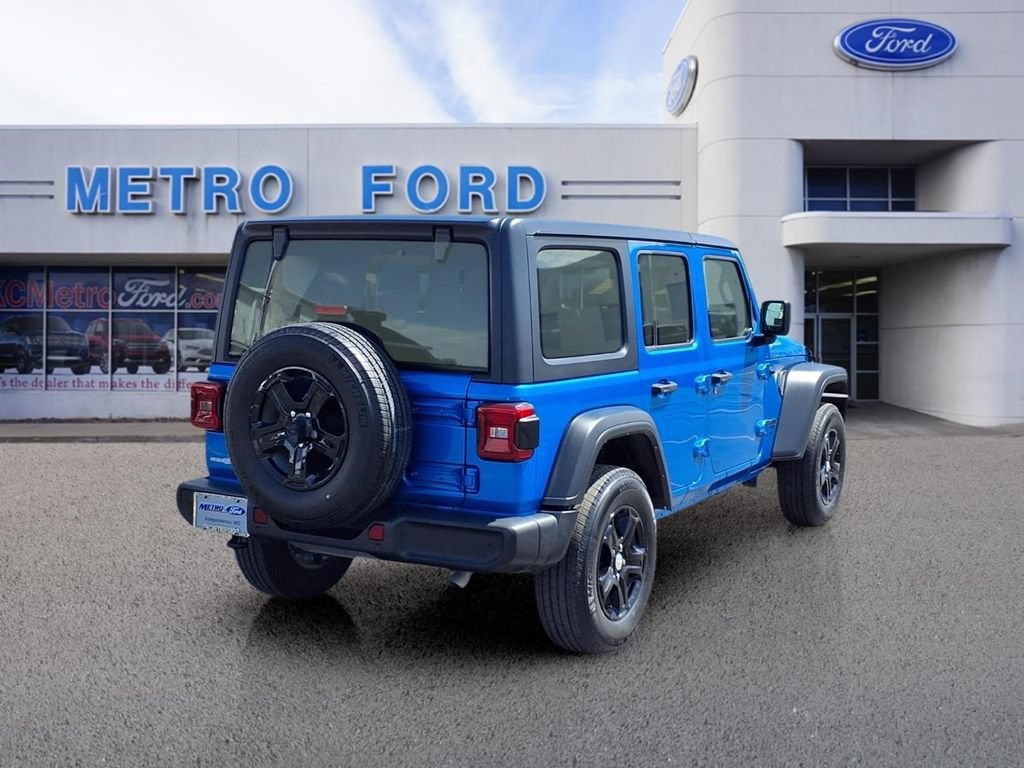 Used 2022 Jeep Wrangler Unlimited Sport AWD/4WD image 3