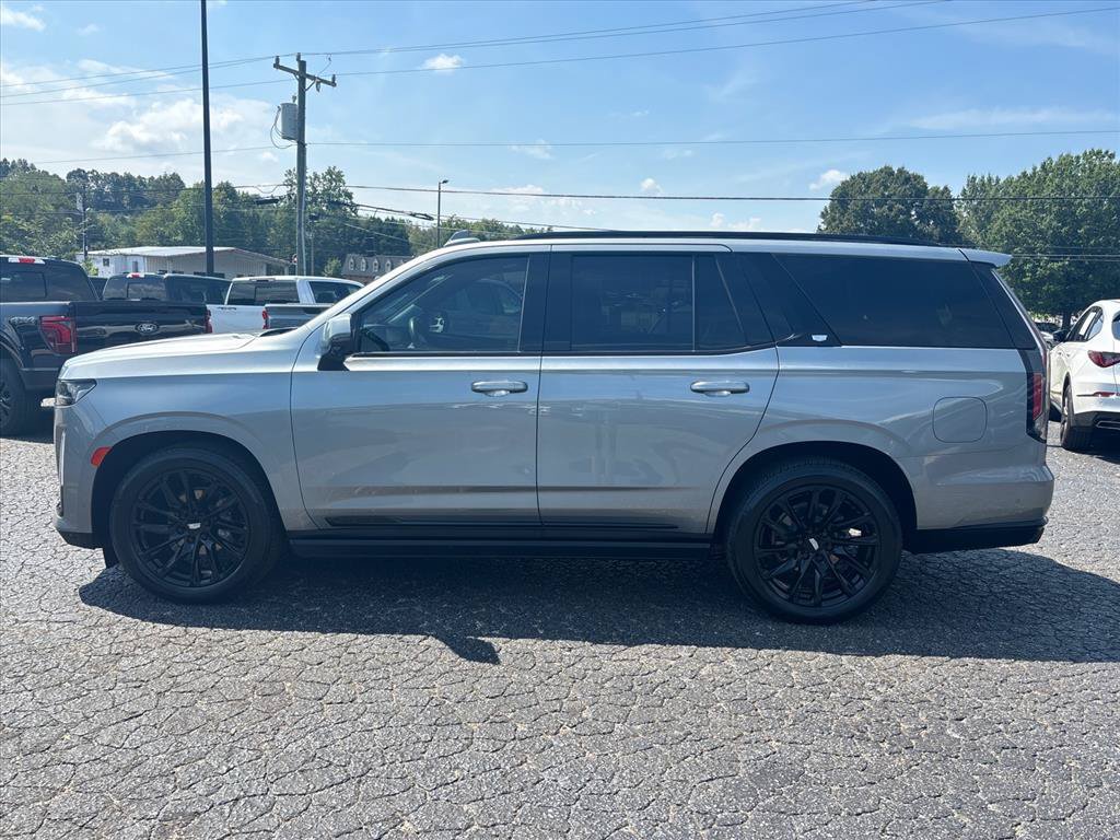 Used 2024 Cadillac Escalade Sport w/ LPO, ONYX Package AWD/4WD image 4