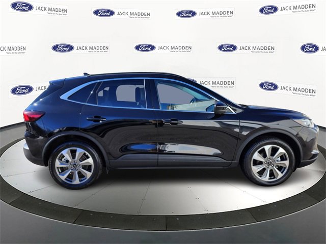 Certified 2025 Ford Escape Platinum w/ Premium Technology Package image 2
