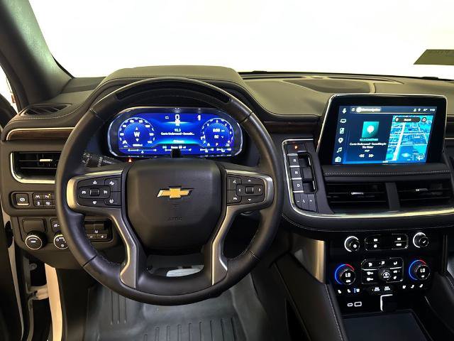 Used 2024 Chevrolet Suburban Premier w/ Advanced Technology Package RWD image 18