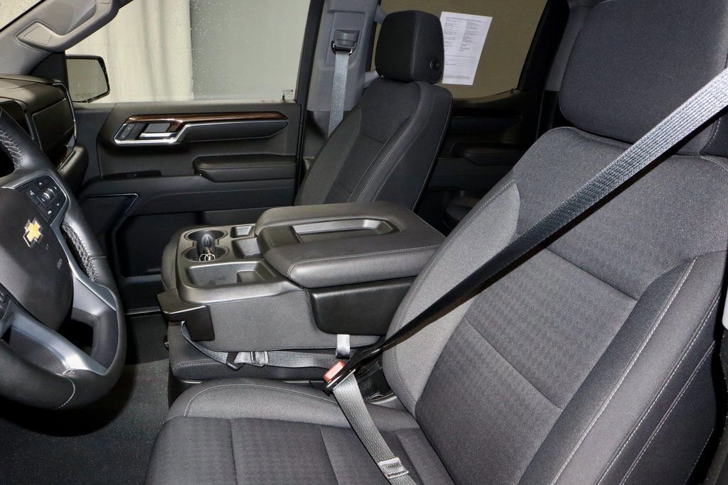 Used 2023 Chevrolet Silverado 1500 LT image 23