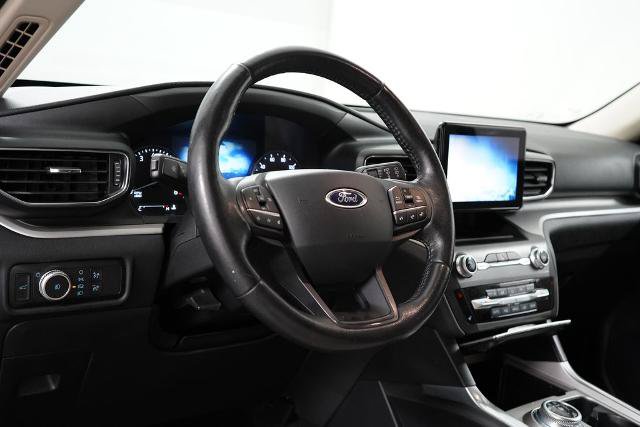 Certified 2020 Ford Explorer XLT w/ Equipment Group 202A AWD/4WD image 13