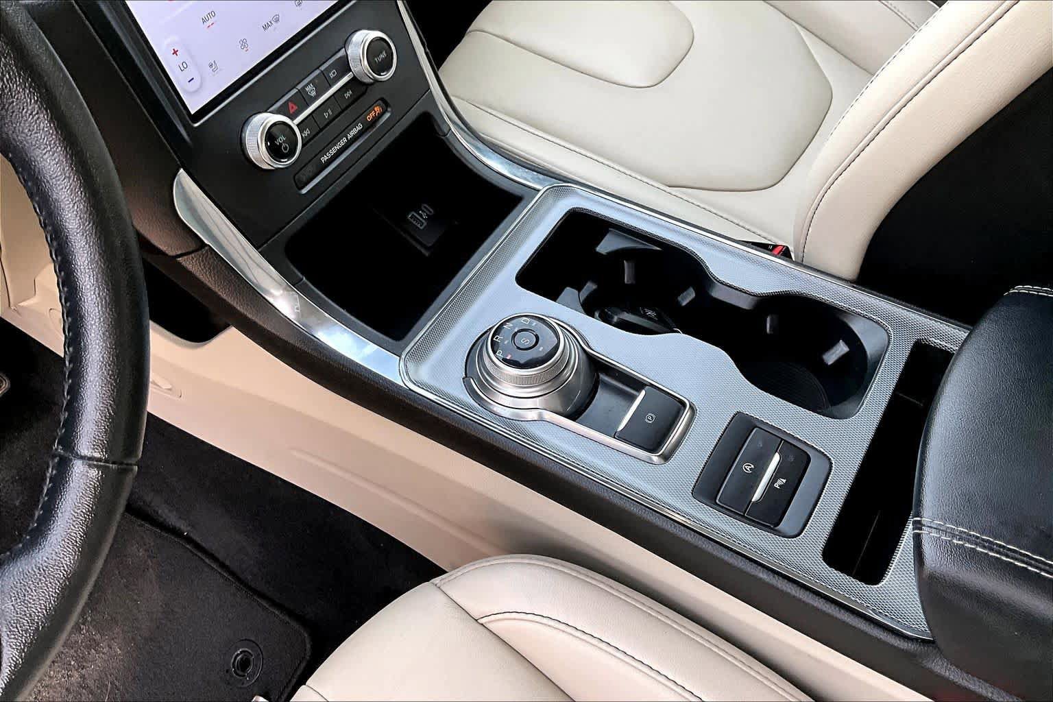 Certified 2021 Ford Edge Titanium FWD image 17