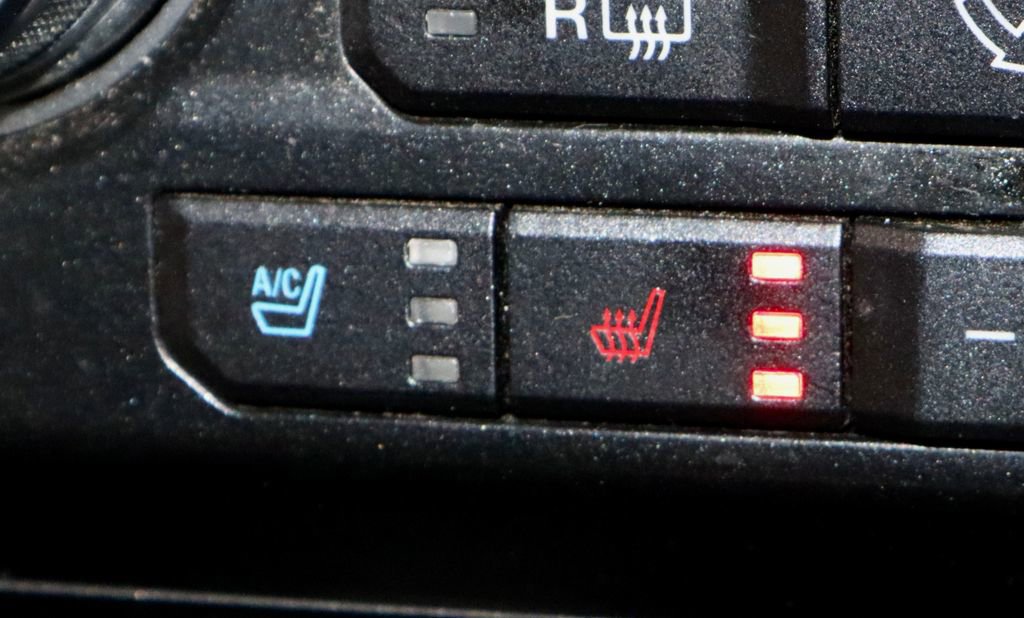 Certified 2017 Ford F150 Lariat w/ Equipment Group 502A Luxury image 12