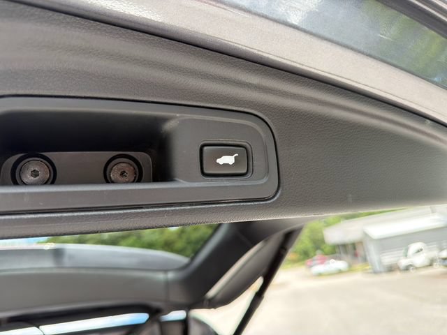 Used 2019 Honda Pilot Touring image 18