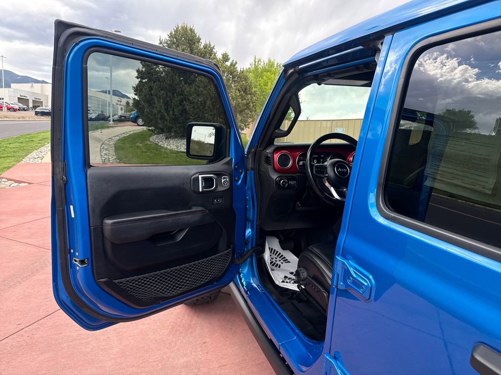 Used 2021 Jeep Wrangler Unlimited Rubicon AWD/4WD image 12