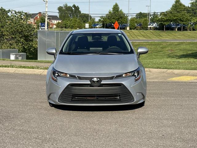 Used 2024 Toyota Corolla LE FWD image 2