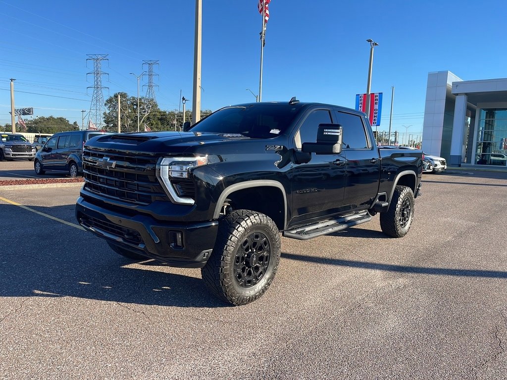 Used 2024 Chevrolet Silverado 2500 LTZ w/ LTZ Plus Package image 6