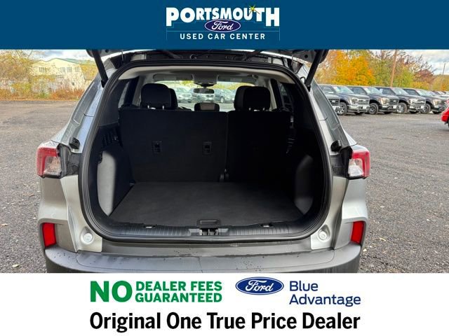 Certified 2022 Ford Escape SE w/ SE Sport Appearance Package image 17