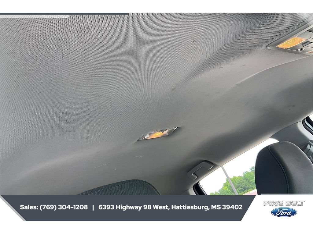 Used 2018 Toyota Tacoma SR5 RWD image 17