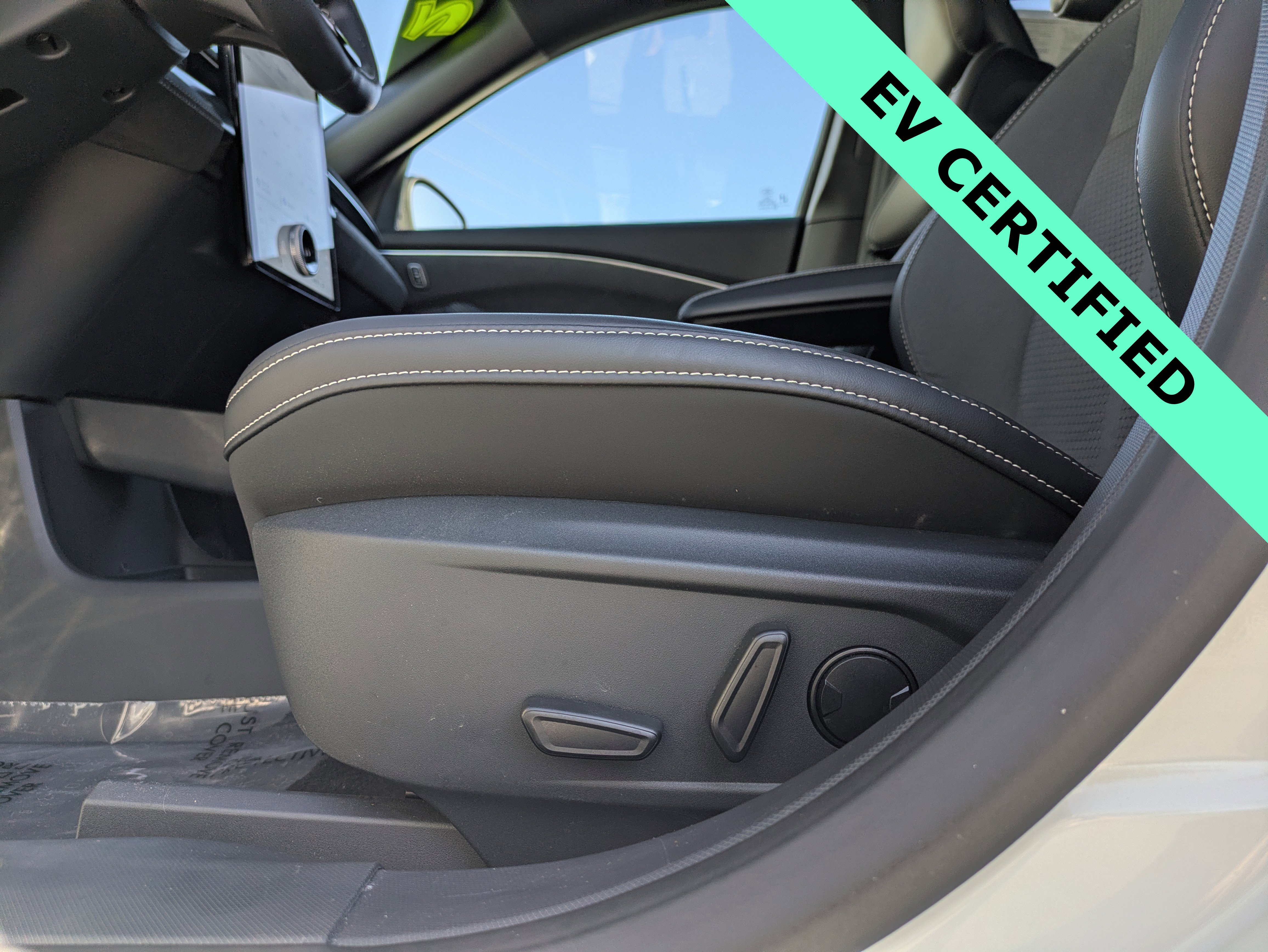 Certified 2025 Ford Mustang Mach-E GT AWD/4WD image 26