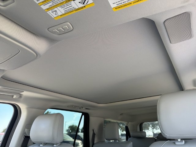 Certified 2025 Ford Expedition Max Platinum w/ Driver's Package AWD/4WD image 22