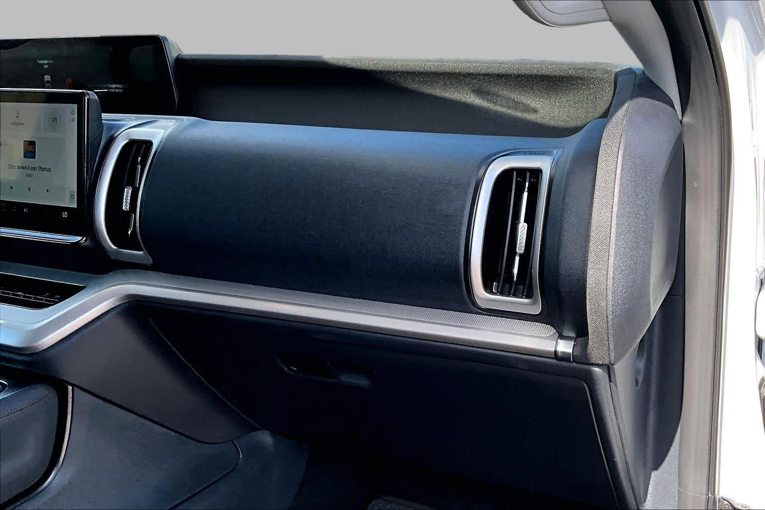 Certified 2025 Ford Expedition Active RWD image 18