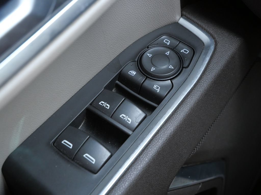 Used 2025 GMC Sierra 1500 SLT AWD/4WD image 28